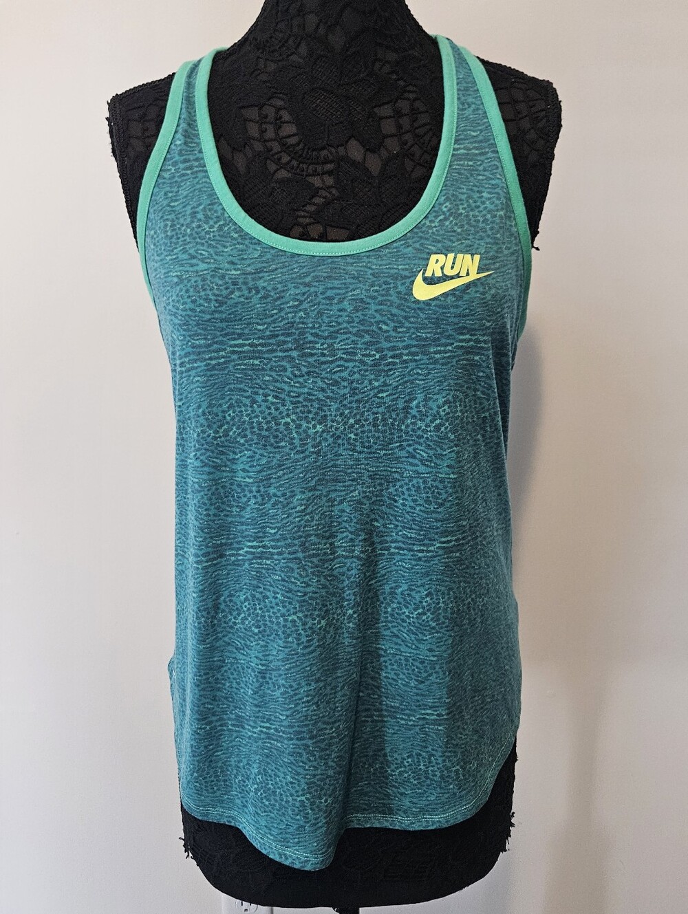 Nike Dri Fit Raceback Tank Top Womens XL Green Leopard Print Athletic Cut - Picture 3 of 9